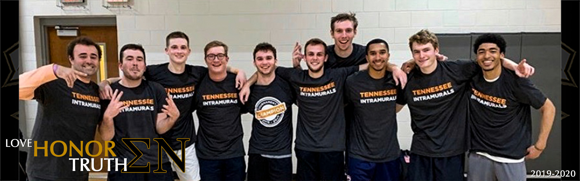 Sigma Nu Softball Team